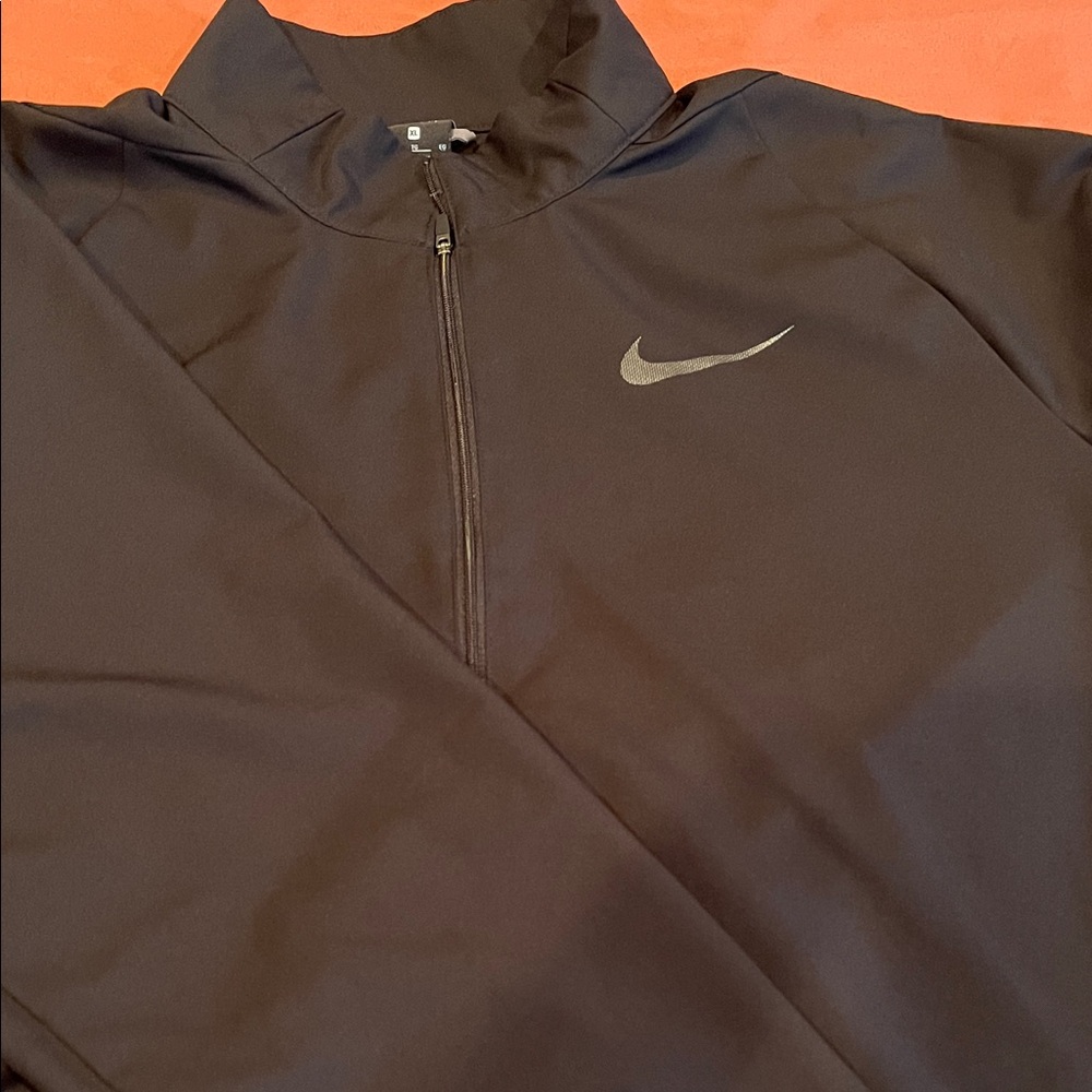 Nike Men's Black Windbreaker Jacket